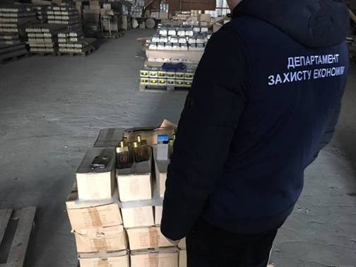 Нацполиция разоблачила производителей фальсифицированных духов на Львовщине 02