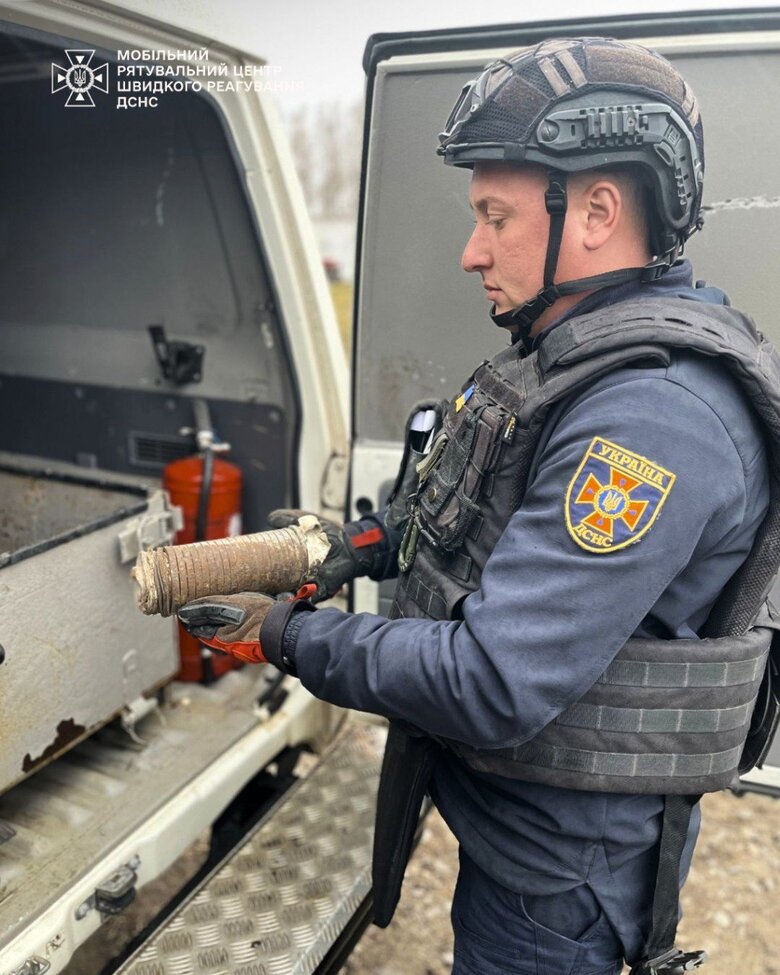 На Киевщине нашли боевую часть ракеты
