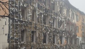 РФ атакувала три райони Дніпропетровщини: пошкоджено будинки, ліцей, авто та ЛЕП. ФОТОрепортаж