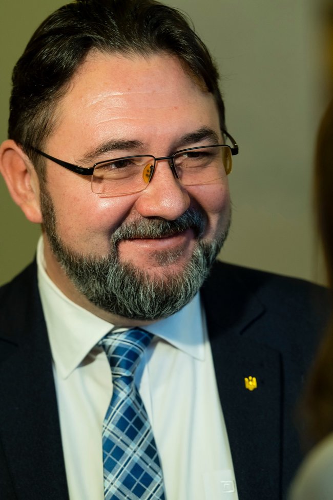Слуга народа Никита Потураев: Заявление Рабиновича об атаках на позиции ВСУ похоже на настоящую государственную измену 01