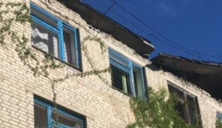 Eight people wounded in Krasnohorivka as local hospital and school came under shelling by Russian troops