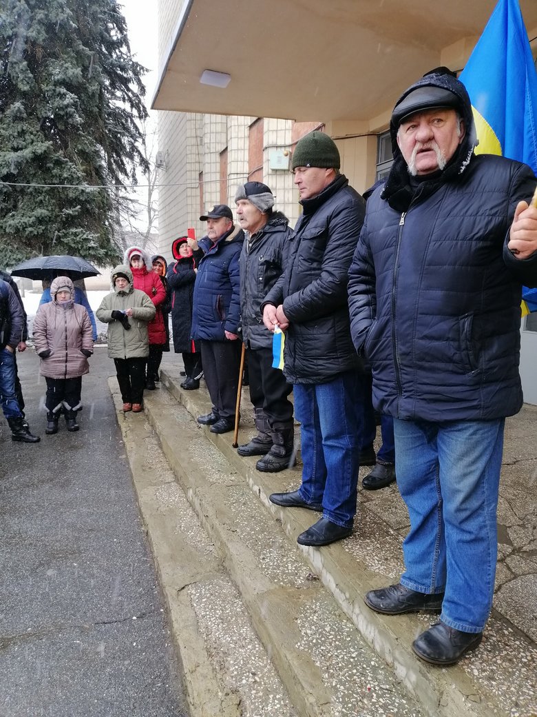 У захоплених окупантами Марківці та Білокуракиному на Луганщині відбулися проукраїнські мітінги 06