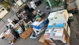 На кордоні з Румунією зупинили "магазин на колесах" із понад 100 одиницями техніки. ФОТО