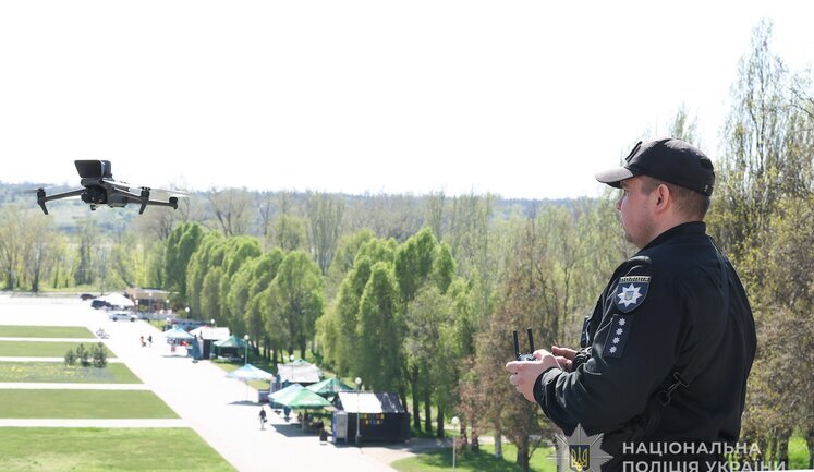 Полицейские дроны начали патрулировать улицы Запорожья, - полиция