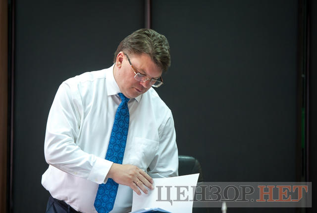 Игорь Жданов: Если выйдем на ЧМ-2018 по футболу, решение о том, ехать ли в Россию, будет принимать ФФУ. Думаю, что посоветовавшись с Президентом, Премьером и Радой 07 Игорь Жданов: Если выйдем на ЧМ-2018 по футболу, решение о том, ехать ли в Россию, будет принимать ФФУ. Думаю, что посоветовавшись с Президентом, Премьером и Радой 07