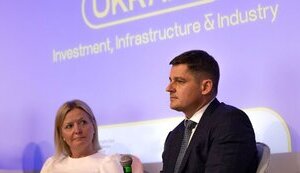 Директор з маркетингу групи