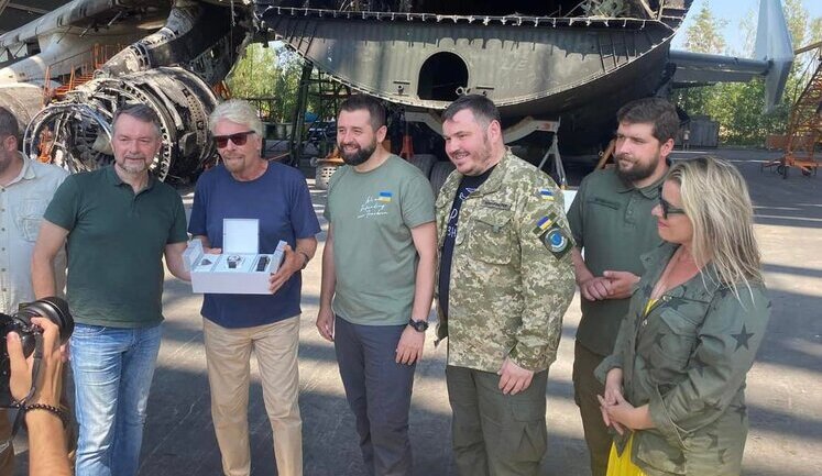Американський мільярдер Річард Бренсон відвідав Гостомель