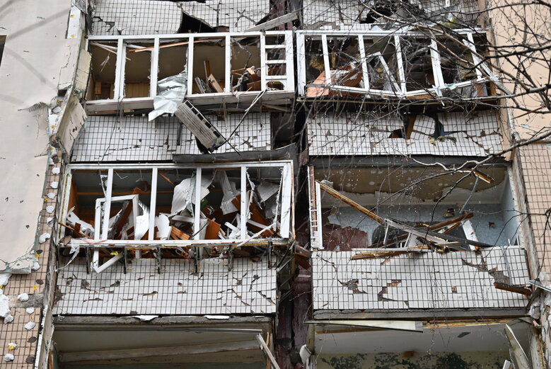 Consequences of Russian missile strike on house in Solomianskyi district of Kyiv 16