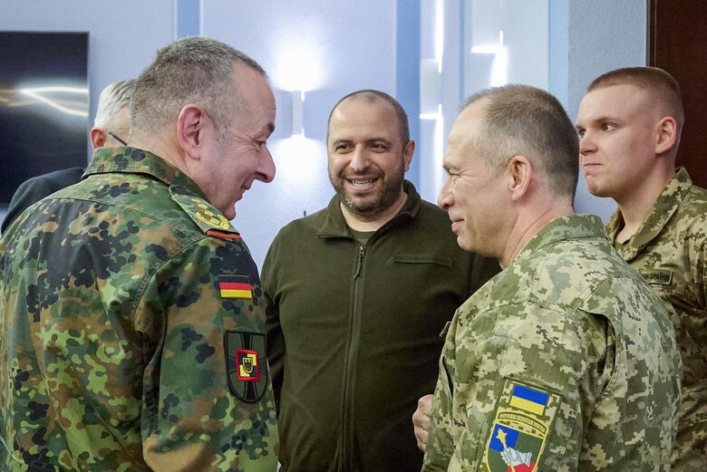 Зустріч Умєрова, Сирського і Броєра