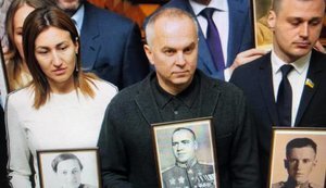 "Шуфрич - онук Жукова?" - Дробович про проведений у ВР "гепенінг "безсмертний полк". ФОТО