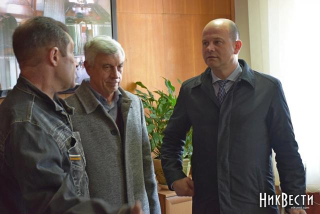 Є указ президента про демілітаризацію крейсера Україна. Якщо його продати, то вистачить на виплату заборгованості з виплати зарплати працівникам заводу, - перший заступник голови Миколаївської ОДА 08