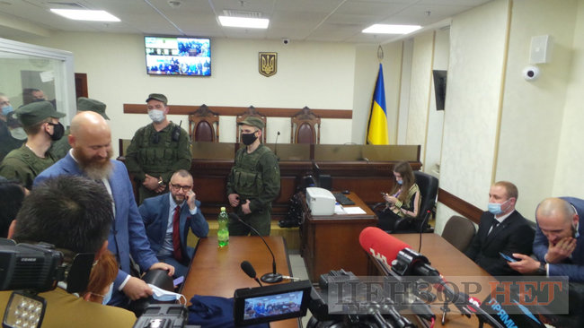 Суд відхилив апеляцію захисту на продовження арешту Антоненка 02