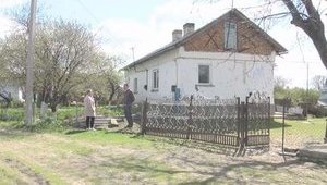"Взяв ножа, щоб налякати", - ветеран АТО Пекельний, який смертельно поранив одного з п'яти нападників на його будинок, розповів подробиці конфлікту. ФОТО