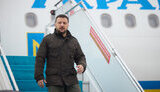 Зеленський прилетів до Франції
