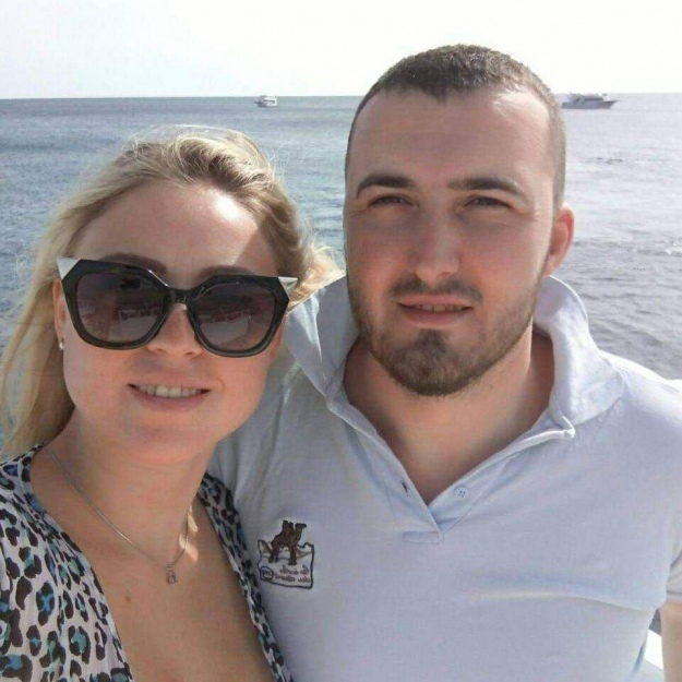 Семья азовцев Виталий и Алла Таран погибли в Мариуполе 01