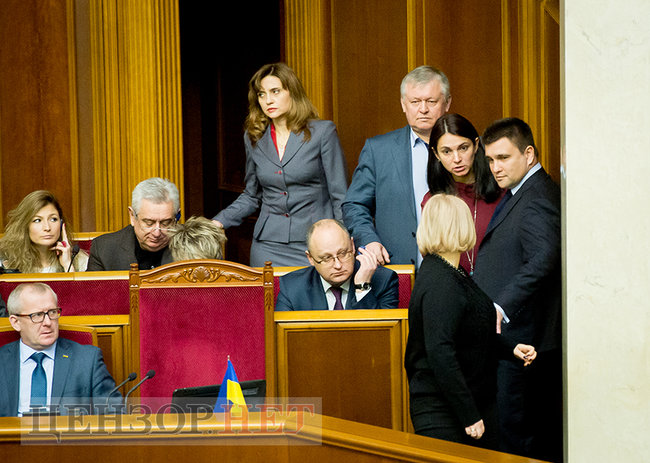 Листування Писаренка щодо оптимізації бізнесу, дискусія Рябчина з Парубієм, розмова Герасимова із Шаховим та Мельничуком, - робота ВР 8 лютого 11