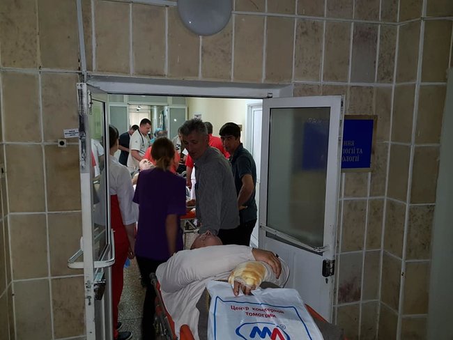 11 поранених військовослужбовців доставлено авіацією в Одесу, четверо з них у реанімації, - волонтер Танцюра 07