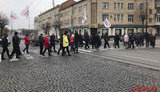 Предприниматели в Виннице протестуют против усиления карантина: перекрыли центральную улицу. ФОТОрепортаж