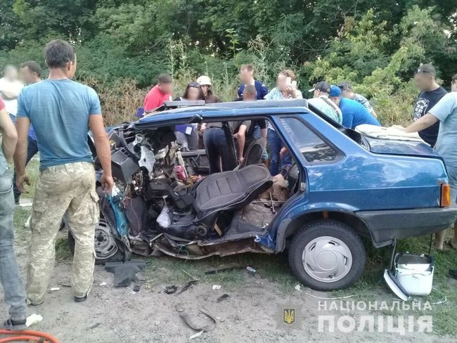 Унаслідок ДТП на Полтавщині одна людина загинула, четверо травмовані, - Нацполіція 01