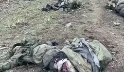 Рашист із евакуаційної групи скиглить про велику кількість тіл рашистів та роботи