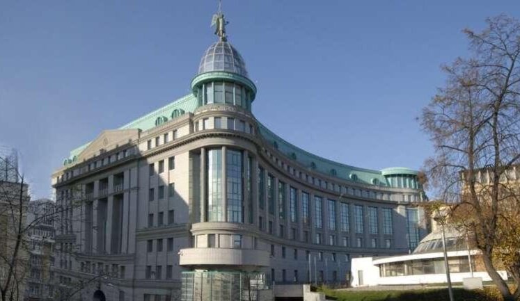 Хто отримує активи банку "Аркада"