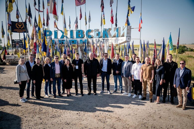 Sybiga and more than 80 ambassadors visited Zaporizhzhia