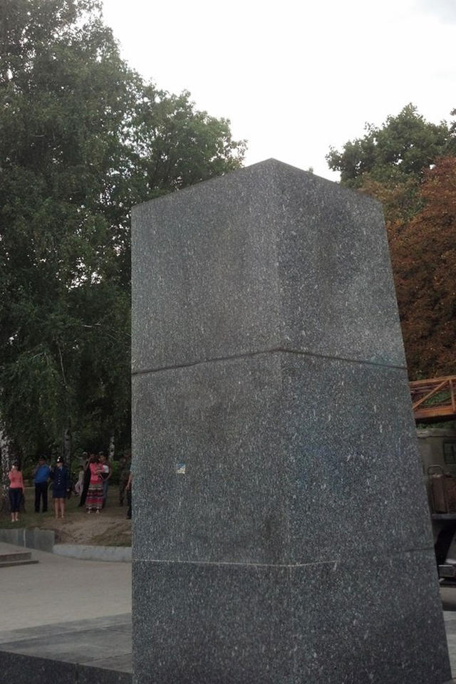 ленин памятник