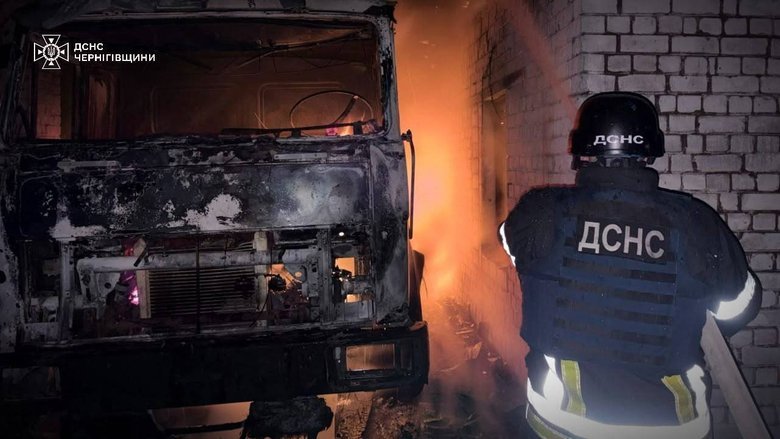 Russian drones attacked the Snovsk district: fires broke out at a petrol station and an agricultural enterprise