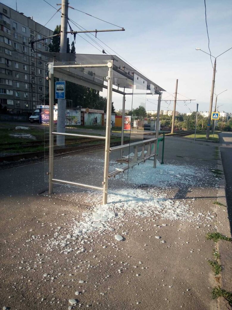Війська РФ обстріляли зупинку громадського транспорту в Харкові, - Терехов 01