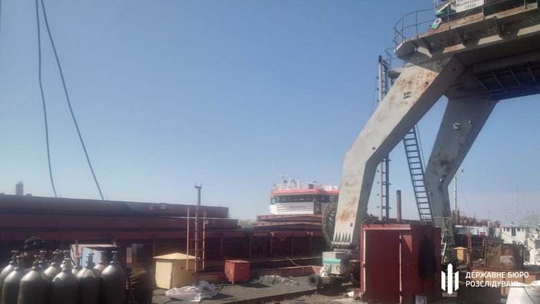 ДБР завадило підприємцям з РФ вивезти з України 10 суден вартістю понад мільярд гривень 04