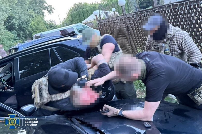 Готували теракти та підпали: серед підозрюваних ексзаступник голови ДСНС