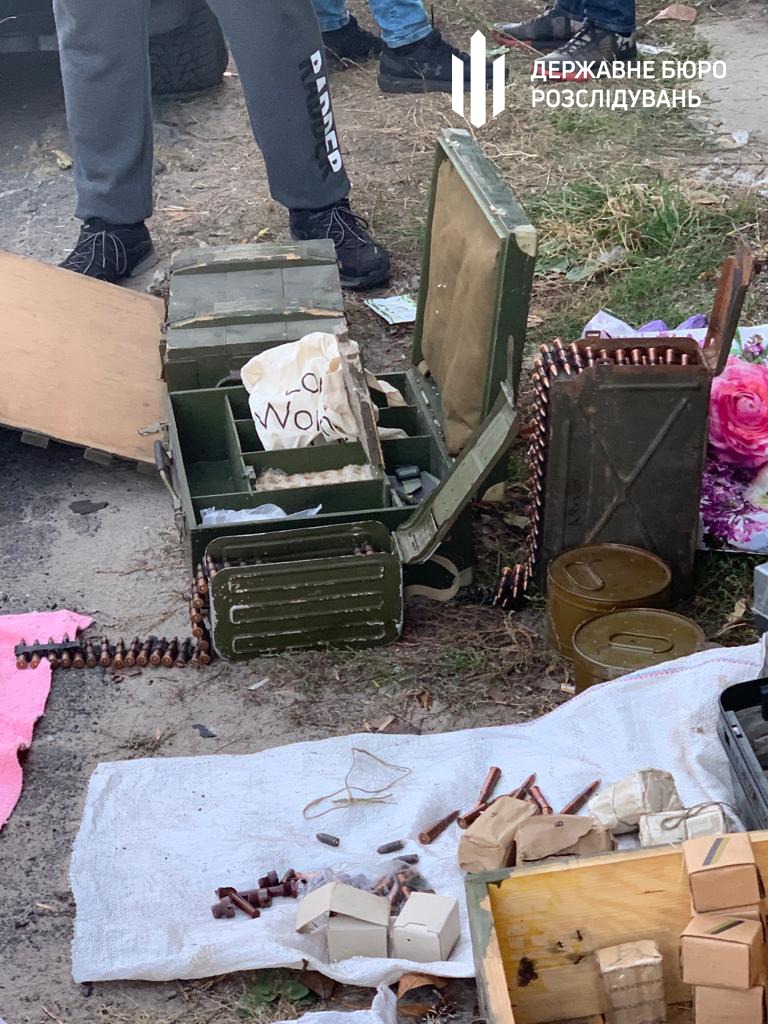 Полицейский организовал банду, которая занималась сбытом оружия, боеприпасов и взрывчатки криминалитету 06 Полицейский организовал банду, которая занималась сбытом оружия, боеприпасов и взрывчатки криминалитету 06