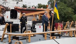 "Україна є де-факто східним флангом НАТО", - Порошенко