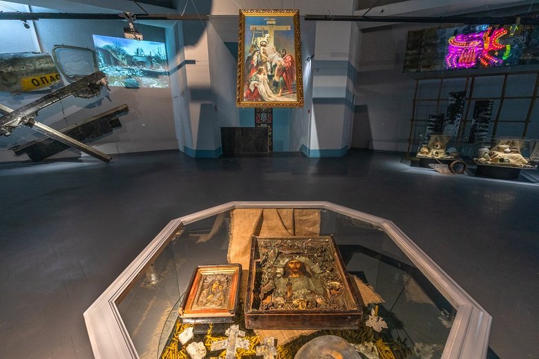 First museum exhibition in country and world about Russian-Ukrainian war has opened 04