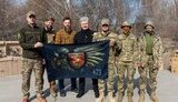 Порошенко передав допомогу військовим