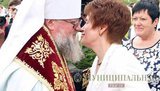 Людмила Януковича в Донецке отстояла молебен на начало доброго дела. ФОТОрепортаж