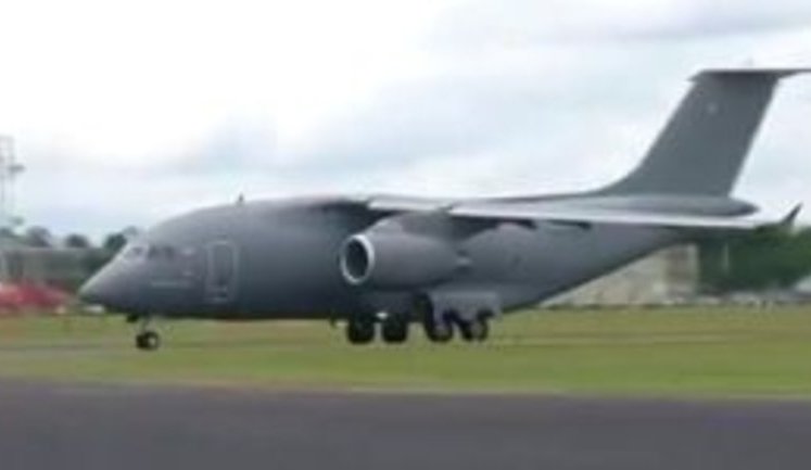 Ukrainian An-178 air carrier's flying display at Farnborough-2016. VIDEO