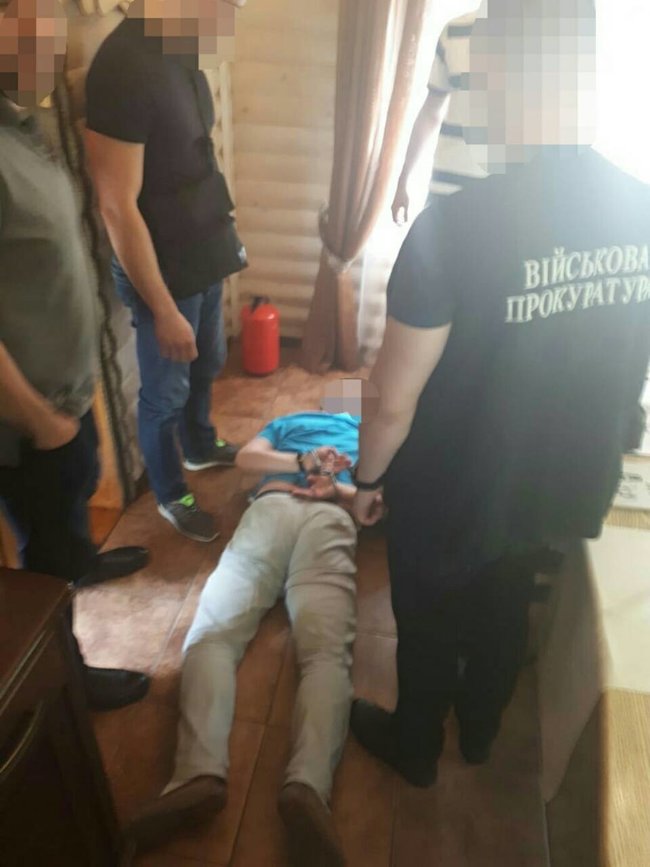 Чиновник ГСЧС задержан на Днепропетровщине за получение 40 тыс. грн взятки, - прокуратура 01