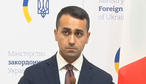 Италия не будет накладывать вето на эмбарго против нефти и газа из России, - глава МИД Ди Майо