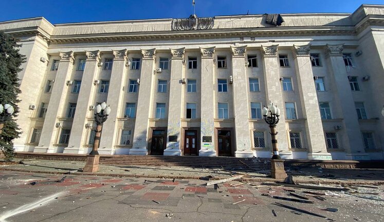 Ruscists shelled building of Kherson RMA. VIDEO&PHOTOS