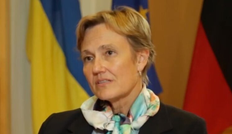 Германия хочет, чтобы €8 млрд макрофинансовой помощи Украине от ЕС были не кредитом, а грантом, - Фельдгузен