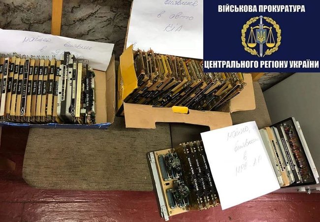 Военная прокуратура задержала военнослужащего за хищение электронных элементов зенитно-ракетного комплекса Тор на Житомирщине 03