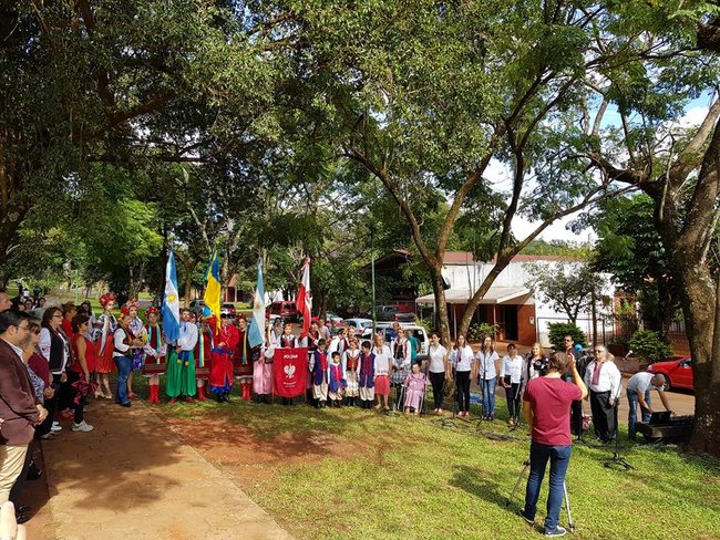 Памятник писанці встановили в Аргентині 18