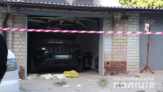 Чоловік підірвав себе в гаражі в центрі Харкова 06