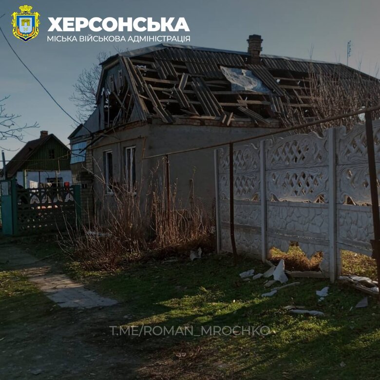 Последствия удара РФ по селу Садовое на Херсонщине 03