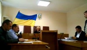 Wanted Yura Yenakievskyi did not show up at trial against Censor.NET, hearing postponed until June 16. VIDEO