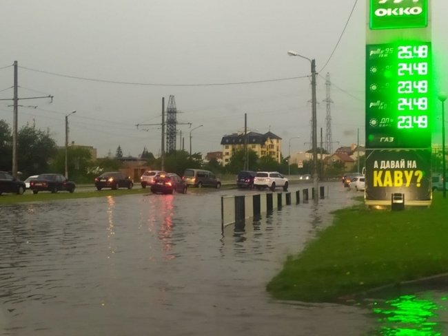 Жінка загинула через негоду у Львові 07