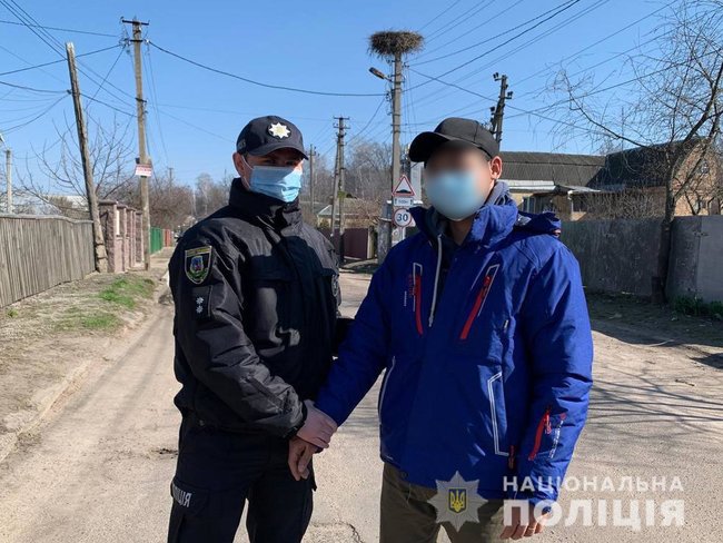 Чоловік заради розваги застрелив лелеку під Києвом 01