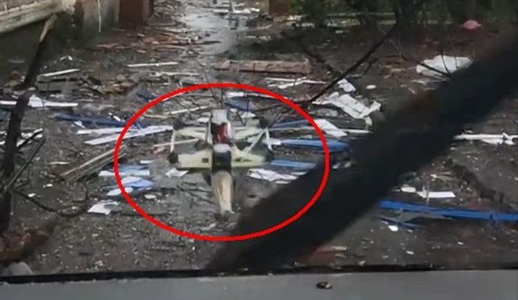 Російські FPV-дрони знищили волонтерський автомобіль під час евакуації мирних жителів. ВIДЕО