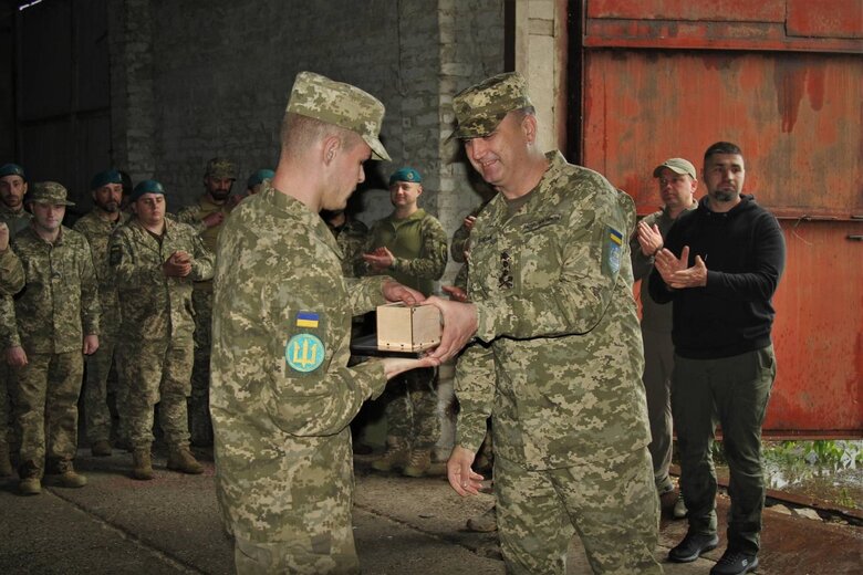 Морська піхота має повернутися до пункту постійної дислокацї - до Криму, - Неїжпапа 01